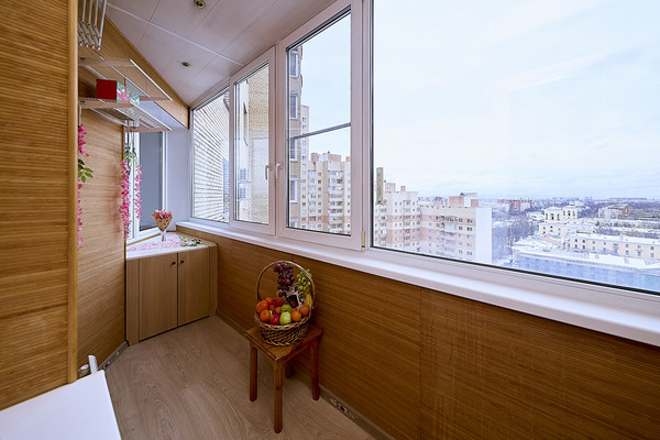 Продам трехкомнатную (3-комн.) квартиру, Ленинский пр-кт, 114А, Санкт-Петербург г