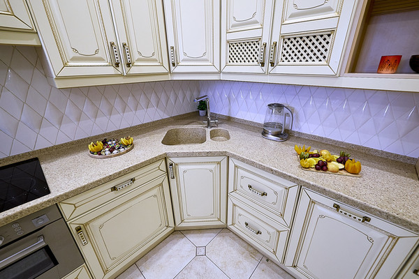 Продам трехкомнатную (3-комн.) квартиру, Ленинский пр-кт, 114А, Санкт-Петербург г