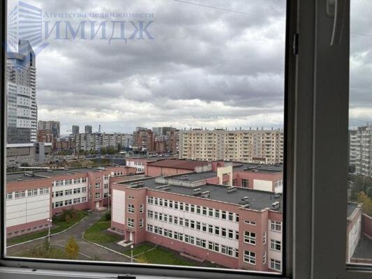 Сдам однокомнатную (1-комн.) квартиру, Алексеева ул, 103, Красноярск г