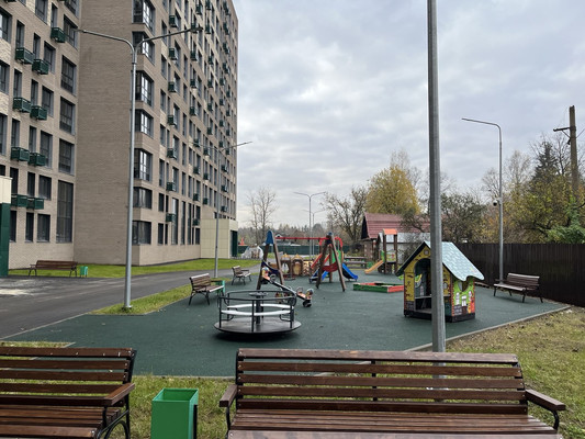 Продам однокомнатную (1-комн.) , Заводская ул, 45к10, Деденево рп