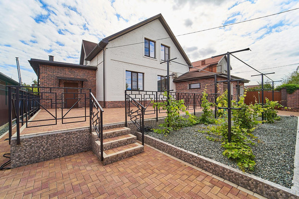 Продам коттедж, Звенящая ул, 16, Краснодар г, 0 км от города