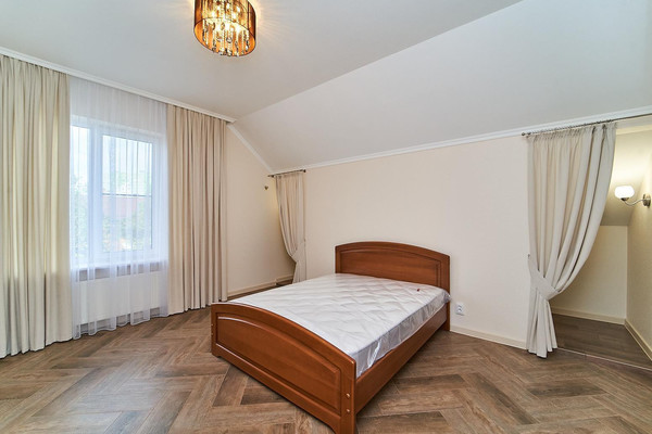 Продам коттедж, Звенящая ул, 16, Краснодар г, 0 км от города