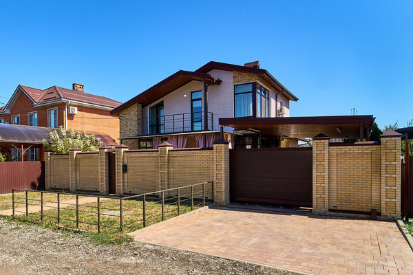 Продам коттедж, Строителей ул, 65, Южный п, 0 км от города