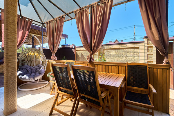 Продам коттедж, Строителей ул, 65, Южный п, 0 км от города