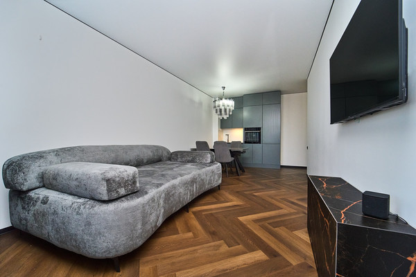 Продам трехкомнатную (3-комн.) квартиру, Воронежская ул, 47кд, Краснодар г