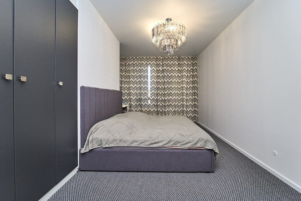 Продам трехкомнатную (3-комн.) квартиру, Воронежская ул, 47кд, Краснодар г