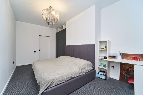 Продам трехкомнатную (3-комн.) квартиру, Воронежская ул, 47кд, Краснодар г