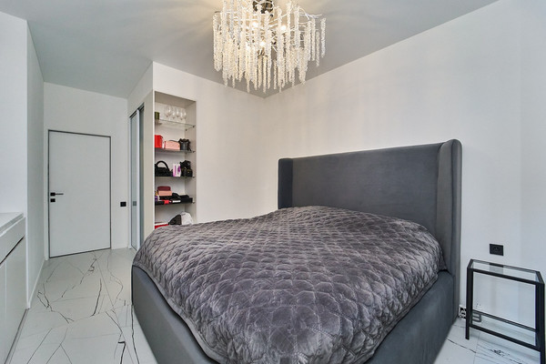 Продам трехкомнатную (3-комн.) квартиру, Воронежская ул, 47кд, Краснодар г