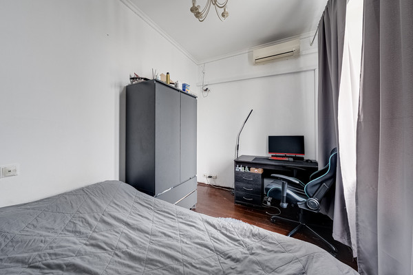 Продам двухкомнатную (2-комн.) квартиру, Новокуркинское ш, 51, Москва г