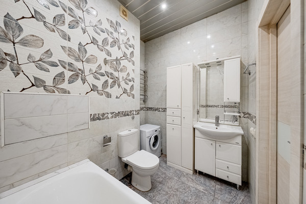 Продам двухкомнатную (2-комн.) квартиру, Новокуркинское ш, 51, Москва г