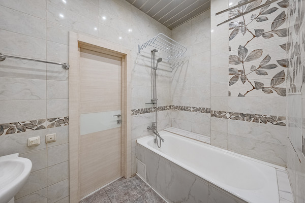 Продам двухкомнатную (2-комн.) квартиру, Новокуркинское ш, 51, Москва г