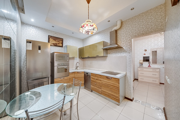 Продам двухкомнатную (2-комн.) квартиру, Новокуркинское ш, 51, Москва г