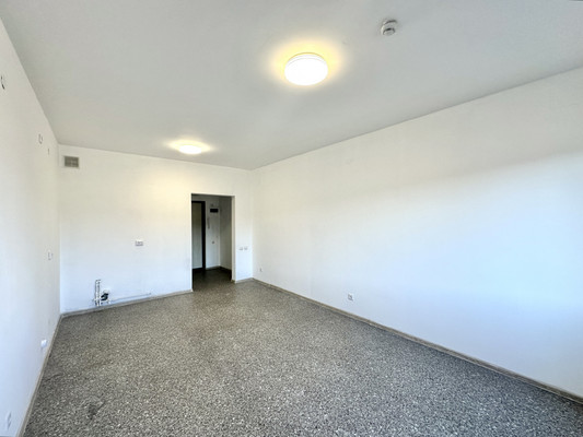 Продам однокомнатную (1-комн.) квартиру, Елены Сагандуковой ул, 16, Ханты-Мансийск г