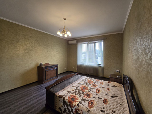 Сдам двухкомнатную (2-комн.) квартиру, Пионерская ул, 20, Геленджик г