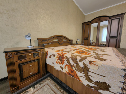 Сдам двухкомнатную (2-комн.) квартиру, Пионерская ул, 20, Геленджик г