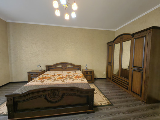 Сдам двухкомнатную (2-комн.) квартиру, Пионерская ул, 20, Геленджик г