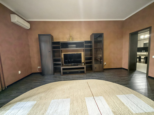 Сдам двухкомнатную (2-комн.) квартиру, Пионерская ул, 20, Геленджик г