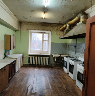 Продам комнату в 10-комн. квартире, Школьная ул, 62, Видное г