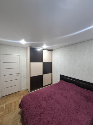 Продам трехкомнатную (3-комн.) квартиру, Зорге ул, 27/3, Ростов-на-Дону г