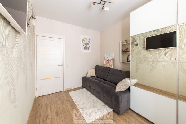 Продам однокомнатную (1-комн.) квартиру, Архитектора Белова ул, 5к1 стр 1, Парголово п