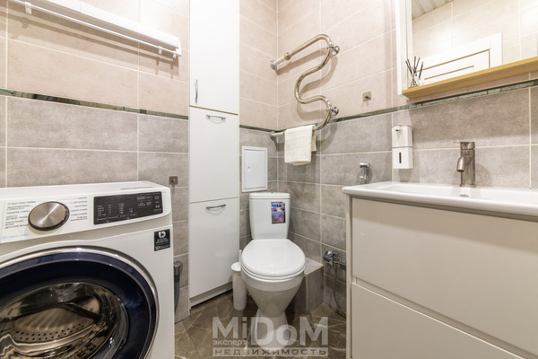 Продам однокомнатную (1-комн.) квартиру, Архитектора Белова ул, 5к1 стр 1, Парголово п