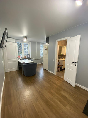 Продам двухкомнатную (2-комн.) квартиру, Приорова ул, 16к1, Москва г