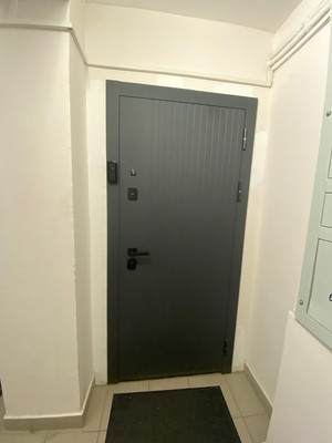 Продам двухкомнатную (2-комн.) квартиру, Приорова ул, 16к1, Москва г