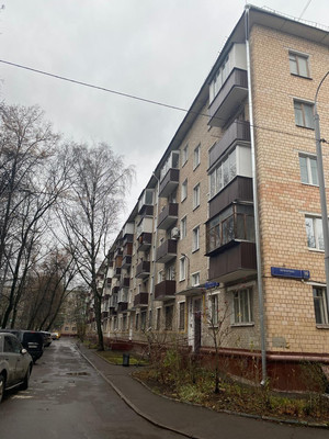 Продам двухкомнатную (2-комн.) квартиру, Приорова ул, 16к1, Москва г