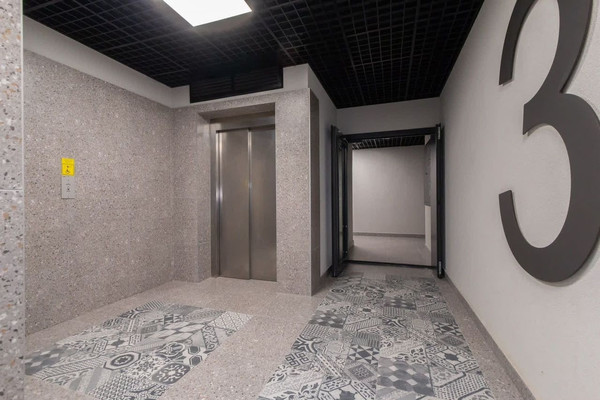 Продам однокомнатную (1-комн.) квартиру, Молодой гвардии ул, 34к4, Калининград г