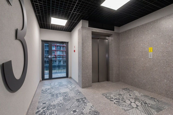 Продам однокомнатную (1-комн.) квартиру, Молодой гвардии ул, 34к4, Калининград г