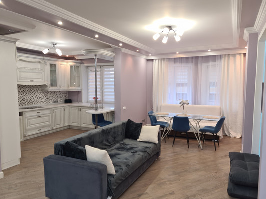 Сдам трехкомнатную (3-комн.) квартиру, Кирова (Центральный мкр.) ул, 13к1, Домодедово г