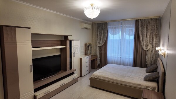 Продам двухкомнатную (2-комн.) квартиру, Космонавтов б-р, 1, Красногорск г