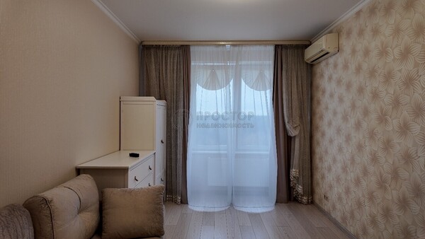 Продам двухкомнатную (2-комн.) квартиру, Космонавтов б-р, 1, Красногорск г