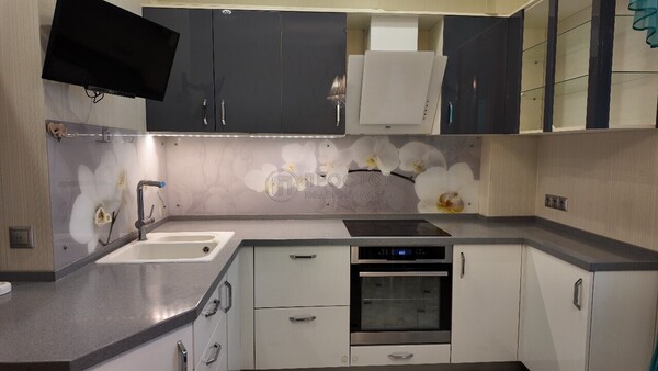 Продам двухкомнатную (2-комн.) квартиру, Космонавтов б-р, 1, Красногорск г