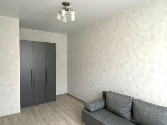 Сдам однокомнатную (1-комн.) квартиру, Воронцовский б-р, 21к2, Мурино п