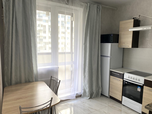 Сдам однокомнатную (1-комн.) квартиру, Воронцовский б-р, 21к2, Мурино п