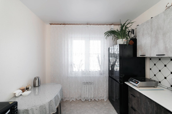 Продам двухкомнатную (2-комн.) квартиру, Георгия Величко ул, 15, Ханты-Мансийск г