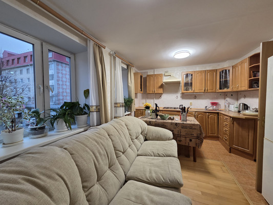 Продам двухкомнатную (2-комн.) квартиру, Подольских курсантов ул, 6, Йошкар-Ола г