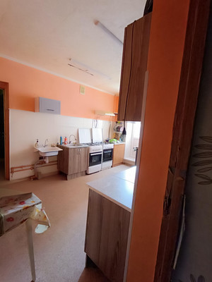 Продам комнату в 8-комн. квартире, Партизана Германа ул, 37А, Санкт-Петербург г