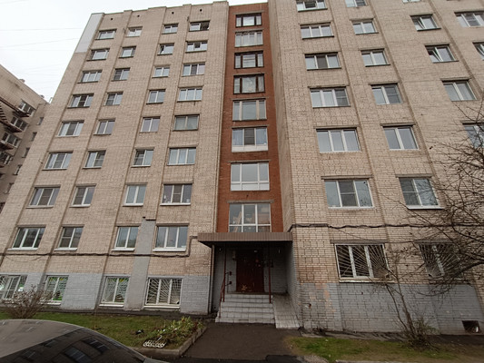 Продам комнату в 8-комн. квартире, Партизана Германа ул, 37А, Санкт-Петербург г