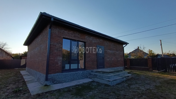 Продам коттедж, Тихая ул, 131, Апшеронск г, 0 км от города