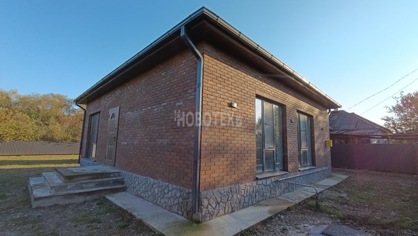 Продам коттедж, Тихая ул, 131, Апшеронск г, 0 км от города