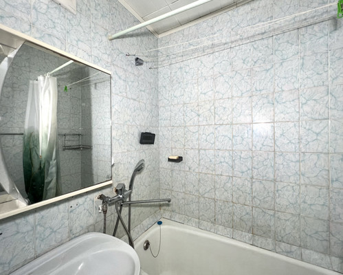 Продам двухкомнатную (2-комн.) квартиру, Мира пр-кт, 45, Волгодонск г