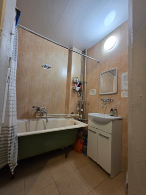 Продам комнату в 6-комн. квартире, 6-я Красноармейская ул, 3, Санкт-Петербург г