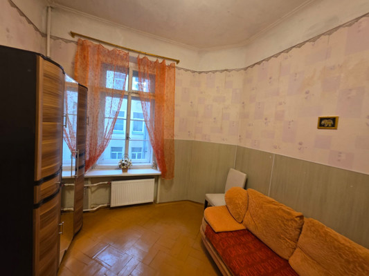 Продам комнату в 6-комн. квартире, 6-я Красноармейская ул, 3, Санкт-Петербург г