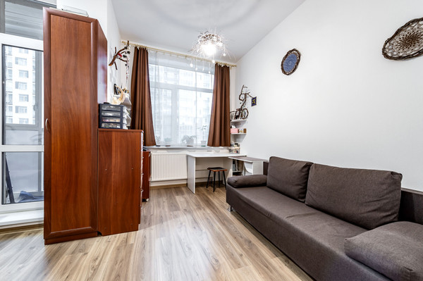 Продам однокомнатную (1-комн.) квартиру, Ручьевский пр-кт, 15, Мурино п