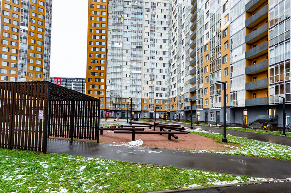 Продам однокомнатную (1-комн.) квартиру, Ручьевский пр-кт, 15, Мурино п