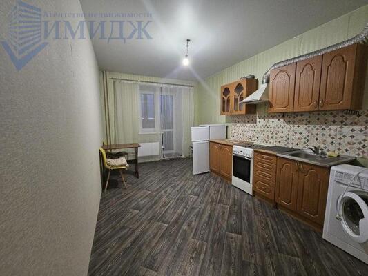 Сдам однокомнатную (1-комн.) квартиру, Норильская ул, 10А, Красноярск г