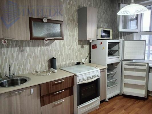 Сдам однокомнатную (1-комн.) квартиру, Карамзина ул, 21, Красноярск г