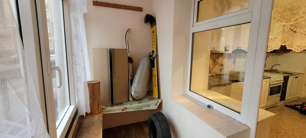 Продам однокомнатную (1-комн.) квартиру, Рябиновая ул, 11, Ханты-Мансийск г